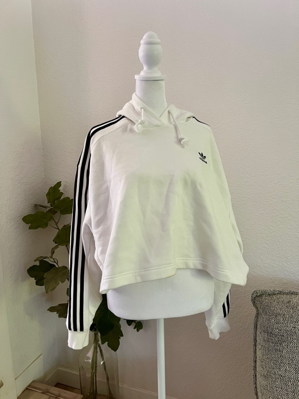 Adidas Originals Trefoil White Cropped Hoodie - Size Medium